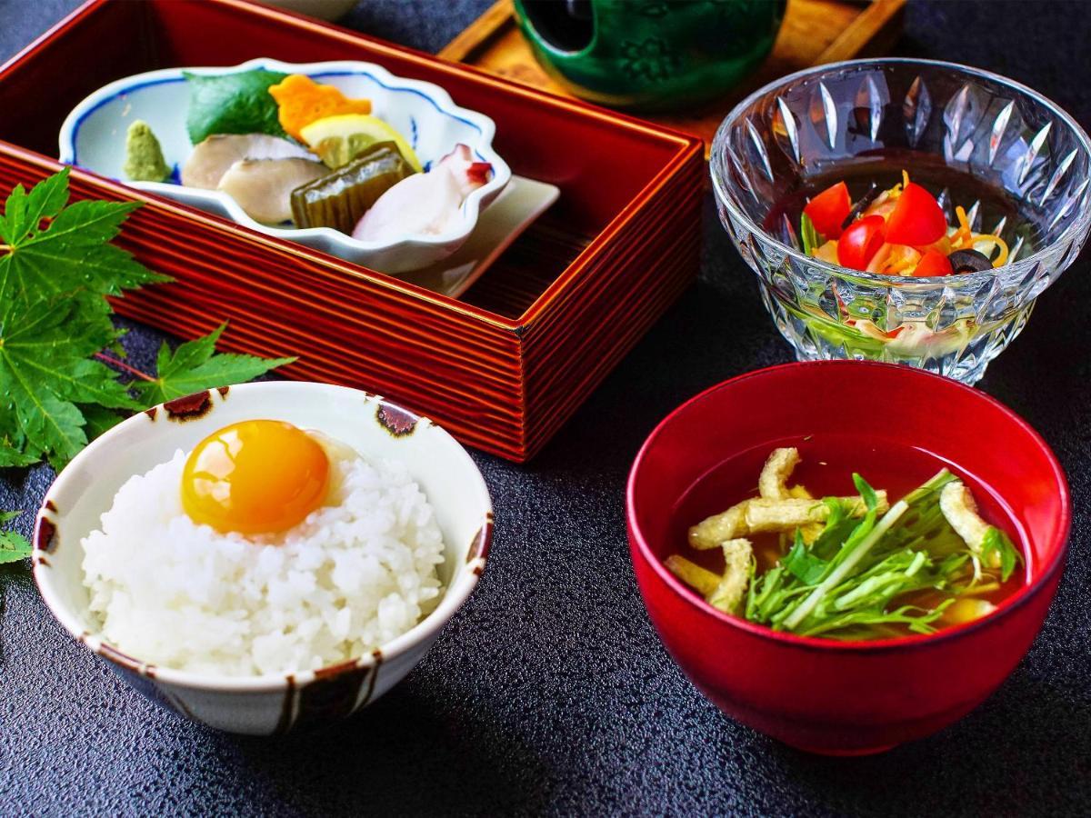Sanrakuen Hotel Tonami Ngoại thất bức ảnh